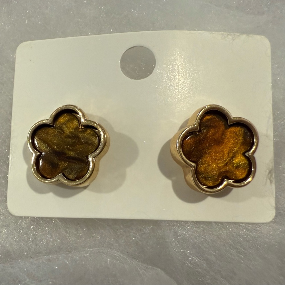 Gold and Brown Clover Stud Earrings
